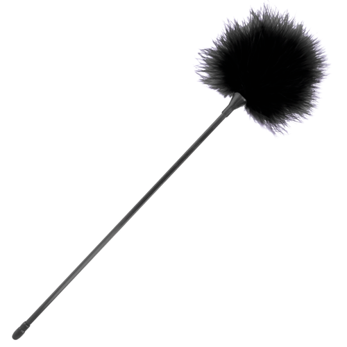 Pluma Darkness Preto 42cm
