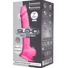 Carregar imagem no visualizador da galeria, Dildo Silicone Memória SilexD 7 Rosa Fluorescente
